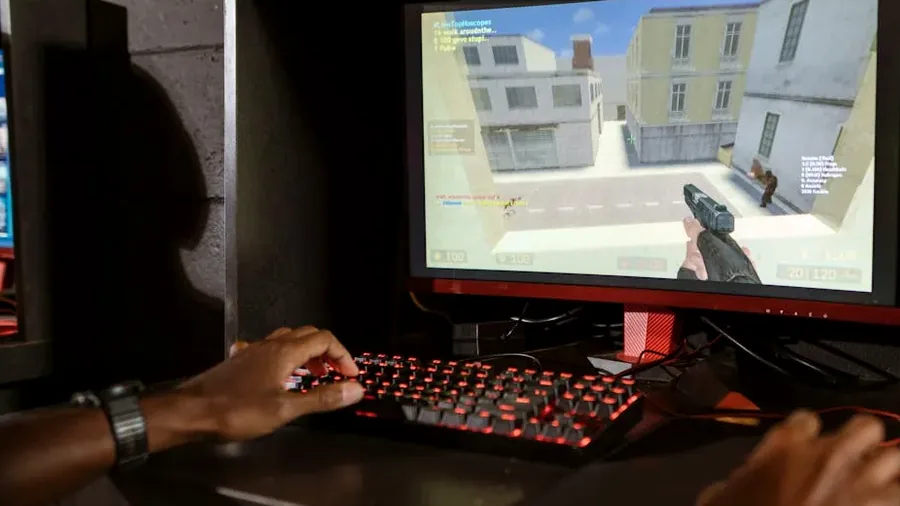 Keyboard and mouse gaming setup used for a clean APM test run