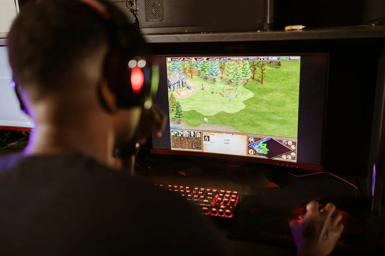 Player aiming at a close-range target in an FPS — testing a new crosshair in a deathmatch range