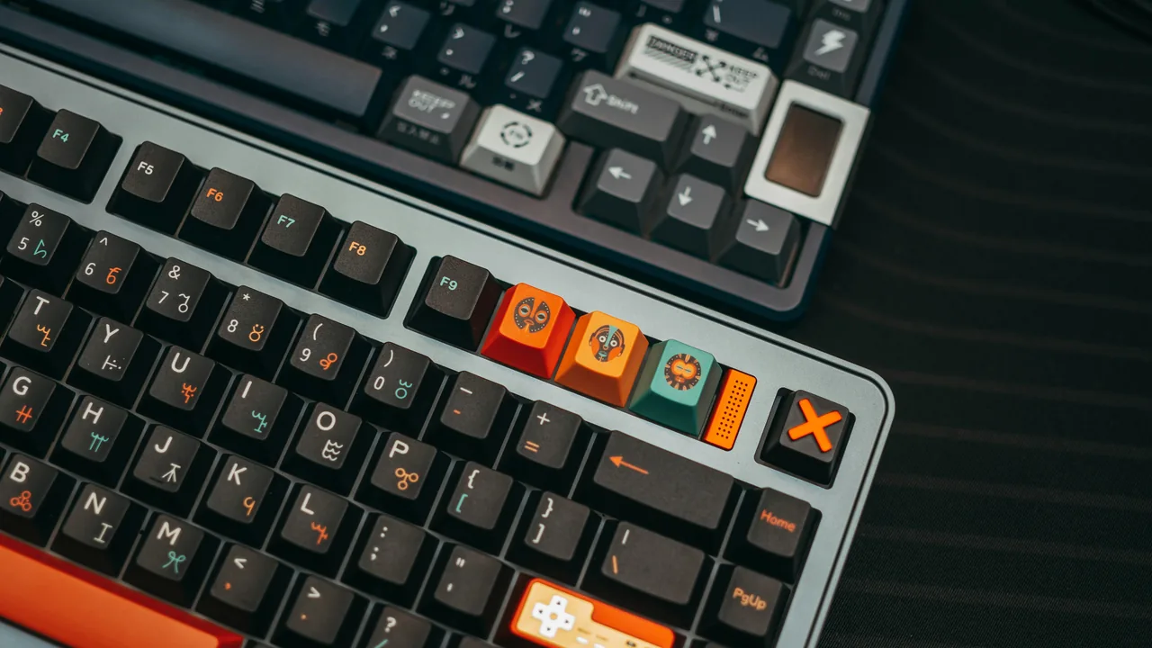 Mechanical keyboards used to compare keyboard polling rate and latency